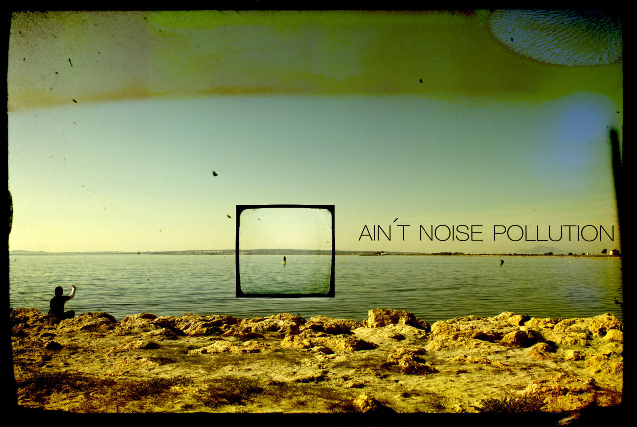 Aint noise pollution by Suzsieq flickr